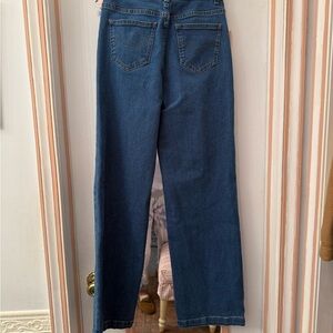 Elegant Indigo Women's Straight Leg Jeans